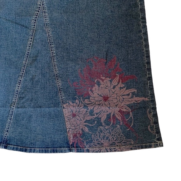 Wallis size 16 maxi jean skirt with flower decal mid rise dark wash - Picture 6 of 9